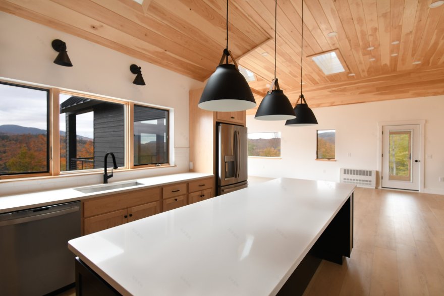 Kingfield Mountain Spec Home — Meldrum Design-26