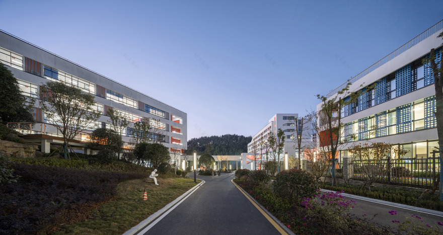 吉首中驰·湘郡礼德学校丨中国湘西丨山东建筑大学建筑城规学院象外营造工作室-105
