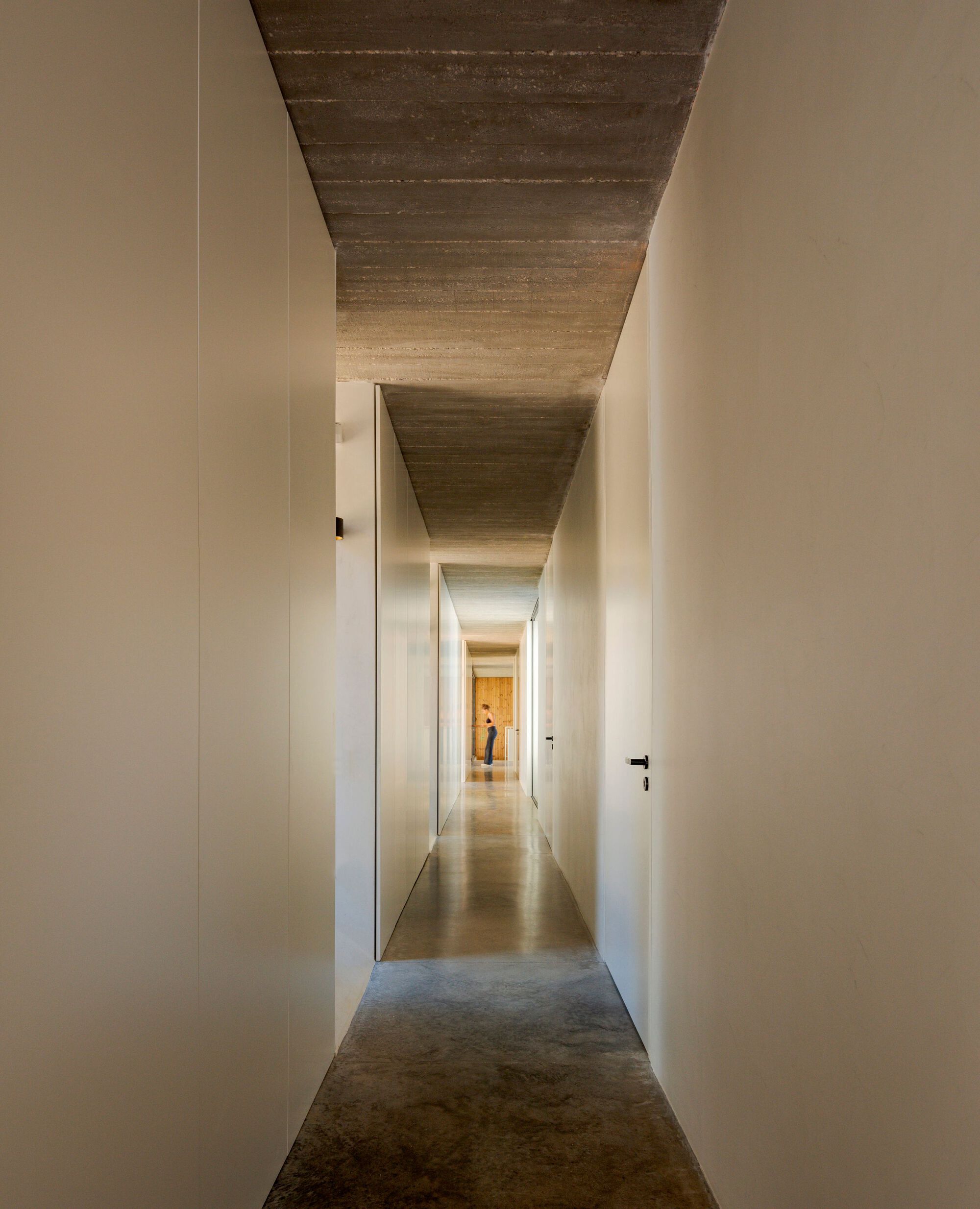 普拉亚韦尔德的房子丨葡萄牙丨Atelier Central Arquitectos-47