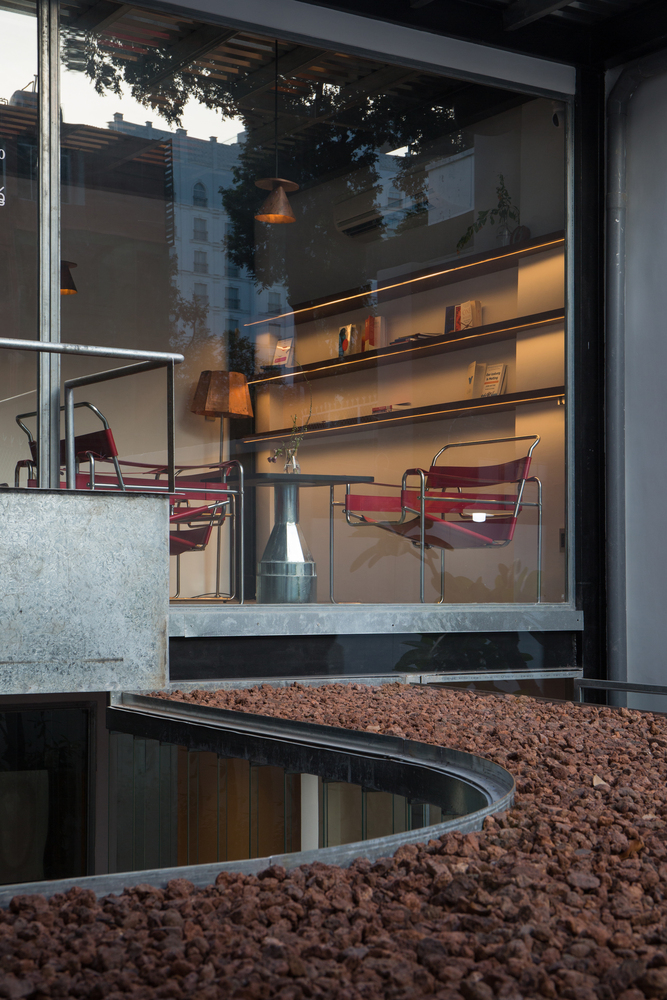 越南 Okkio Duy Tan Caffe 咖啡店设计丨越南胡志明市丨sgnhA-50