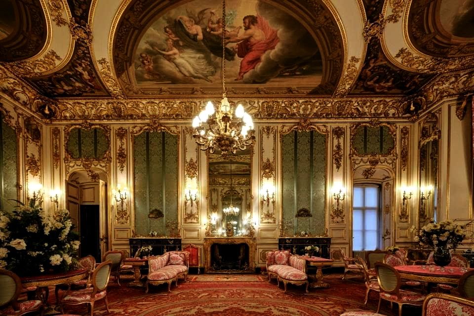 Замок Бельвуар, интерьеры в стиле историзм - 40 фото-52