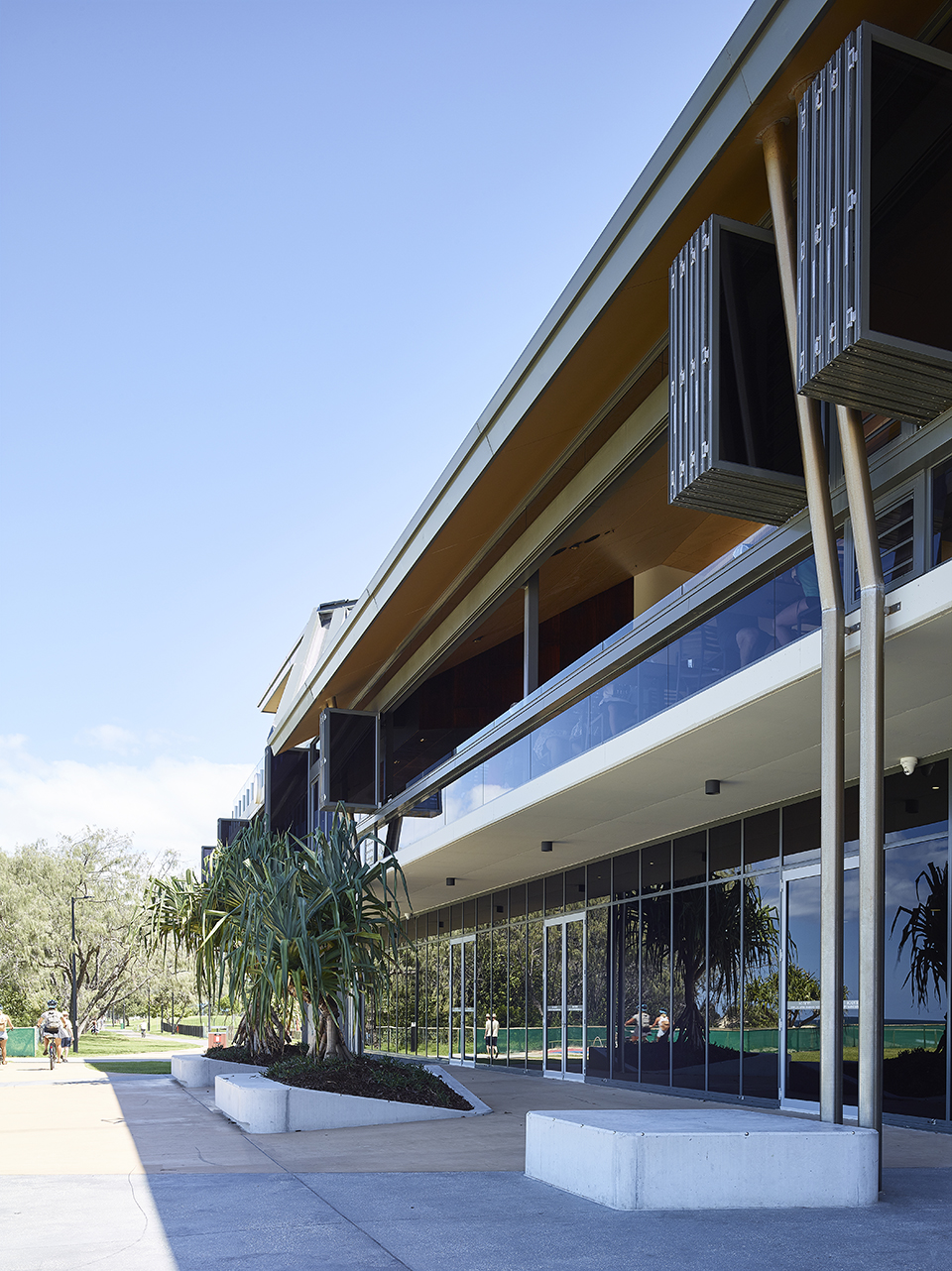 Kurrawa水上救援社团中心,澳大利亚 / Arkhefield-83