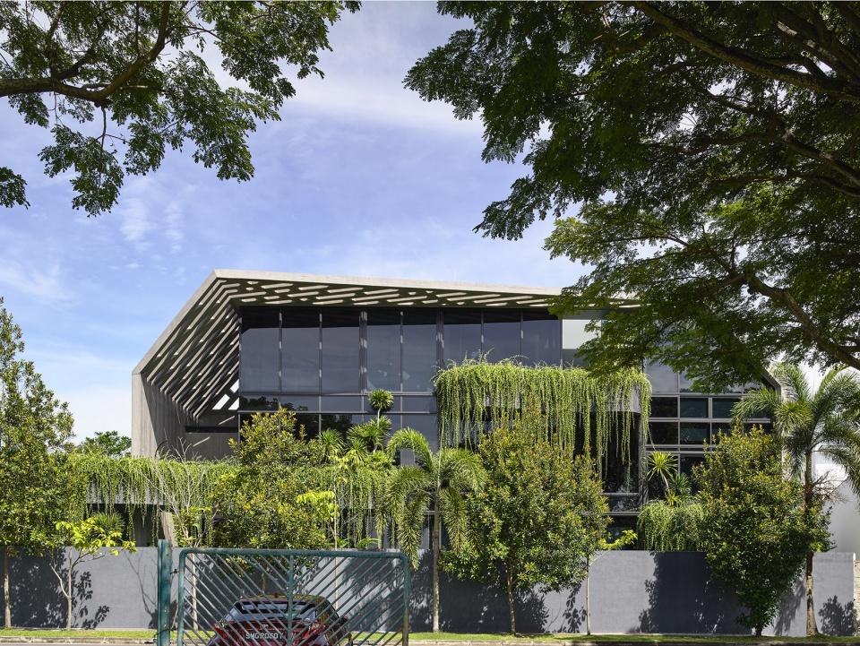 阴阳调和的混凝土住宅,新加坡 / HYLA Architects-10