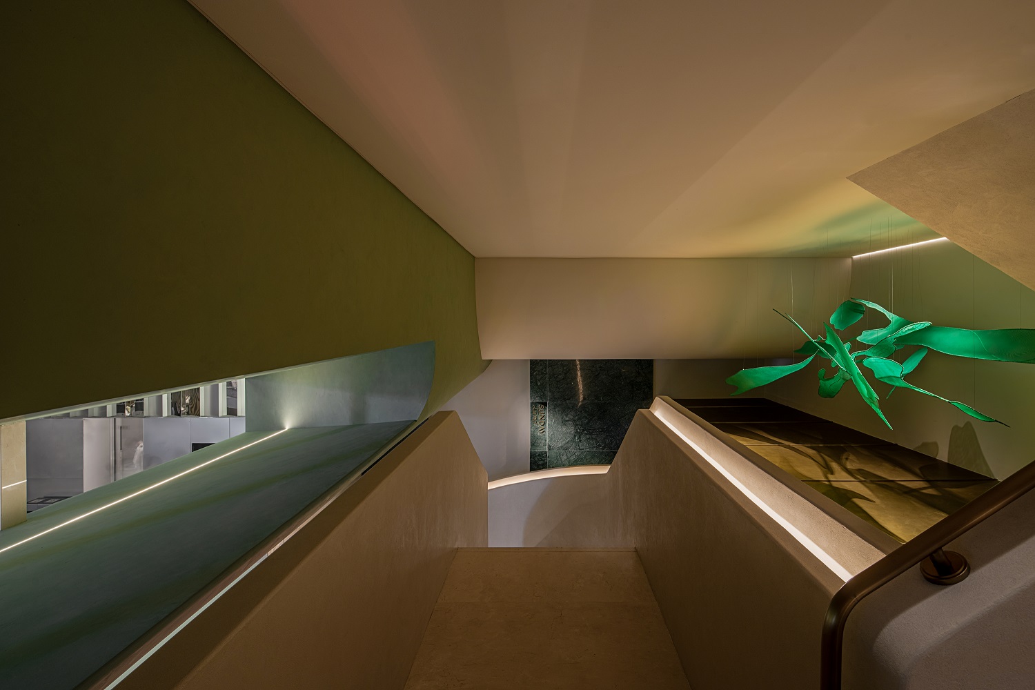 森榄•漂浮露台西餐厅丨中国重庆丨重庆顺意装饰公司-13