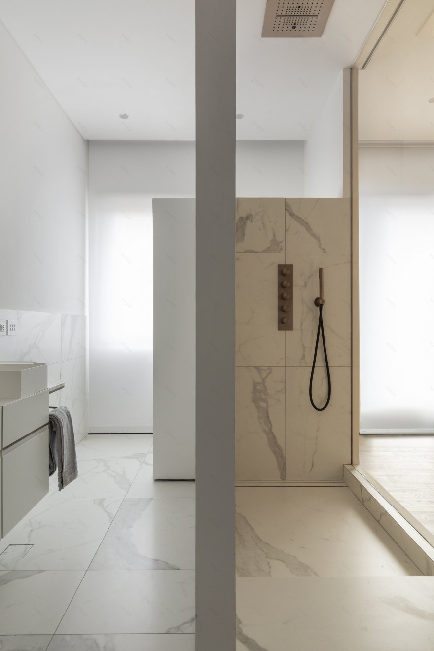 直线弯曲的住宅丨意大利罗马丨filippo bombace-21