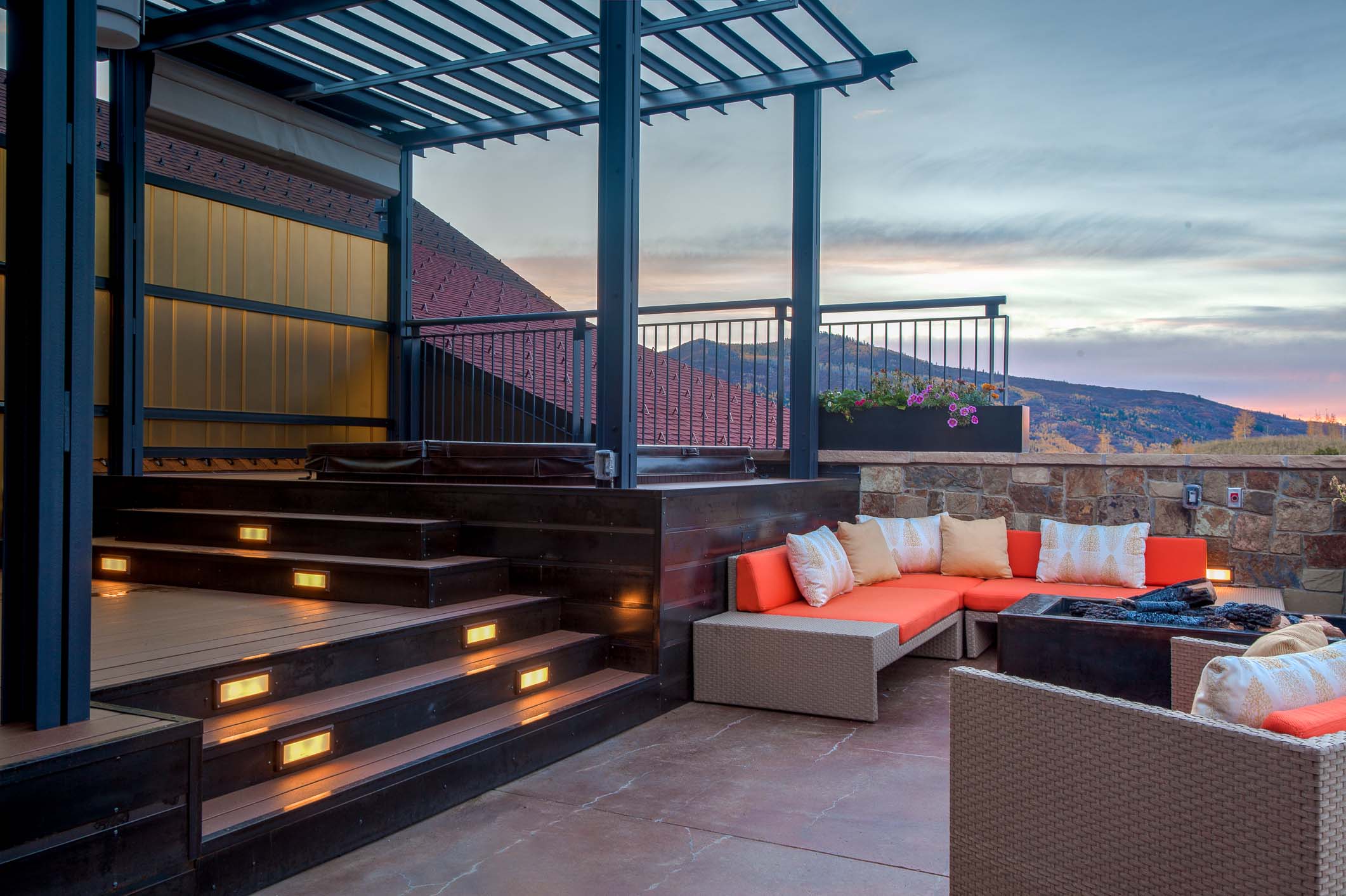 垂直艺术建筑打造四季皆宜的滑雪胜地顶层露台设计-29