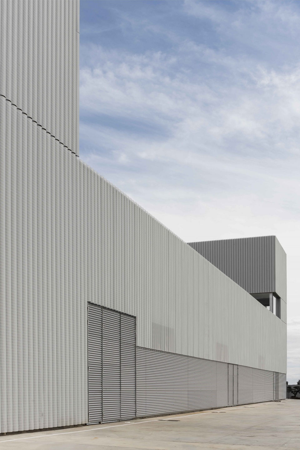 181 UNOLAB 总部大楼，西班牙 / FRPO-48