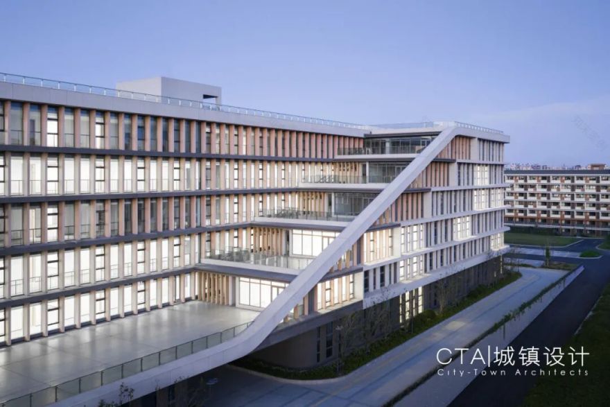 南京工业大学江浦校区三期工程建设项目(海外学院)丨中国南京丨南京城镇建筑设计咨询有限公司,南京长江都市建筑设计有限公司-24