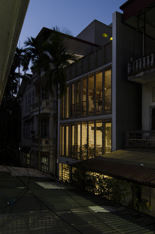 河内西湖边的节能度假屋-24