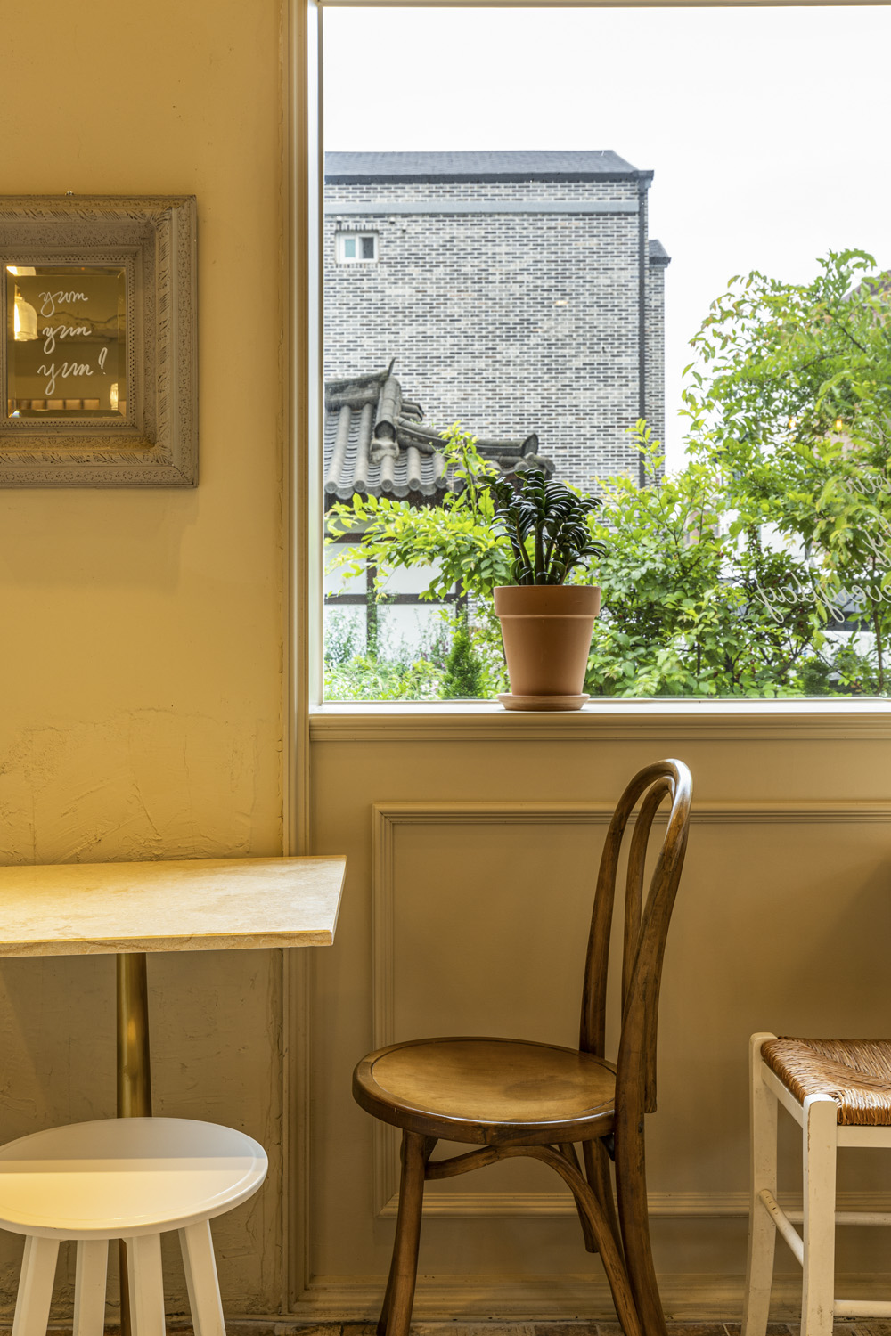 欧式家庭氛围的 30 平米蛋糕店设计-12