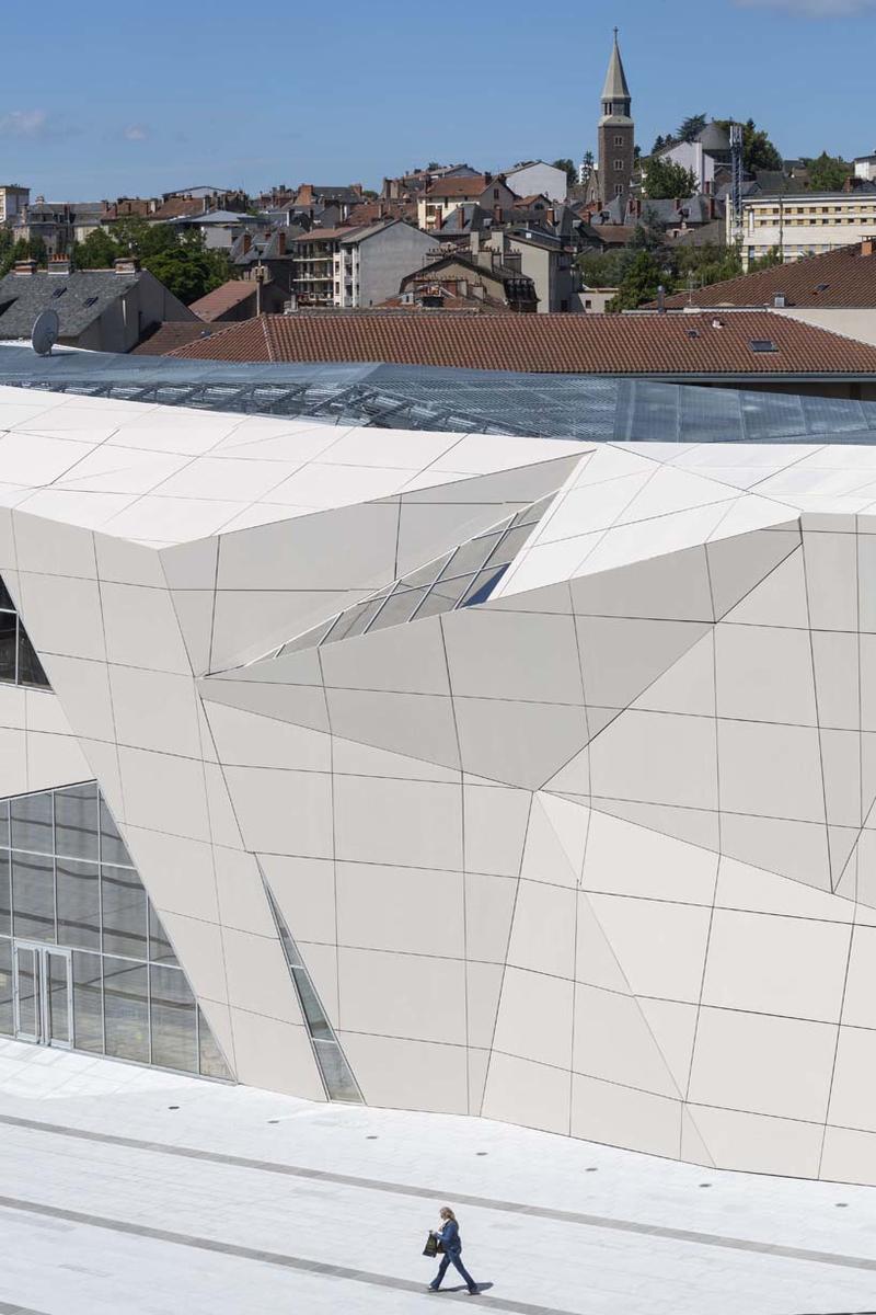 奥里亚克广场水晶建筑-11