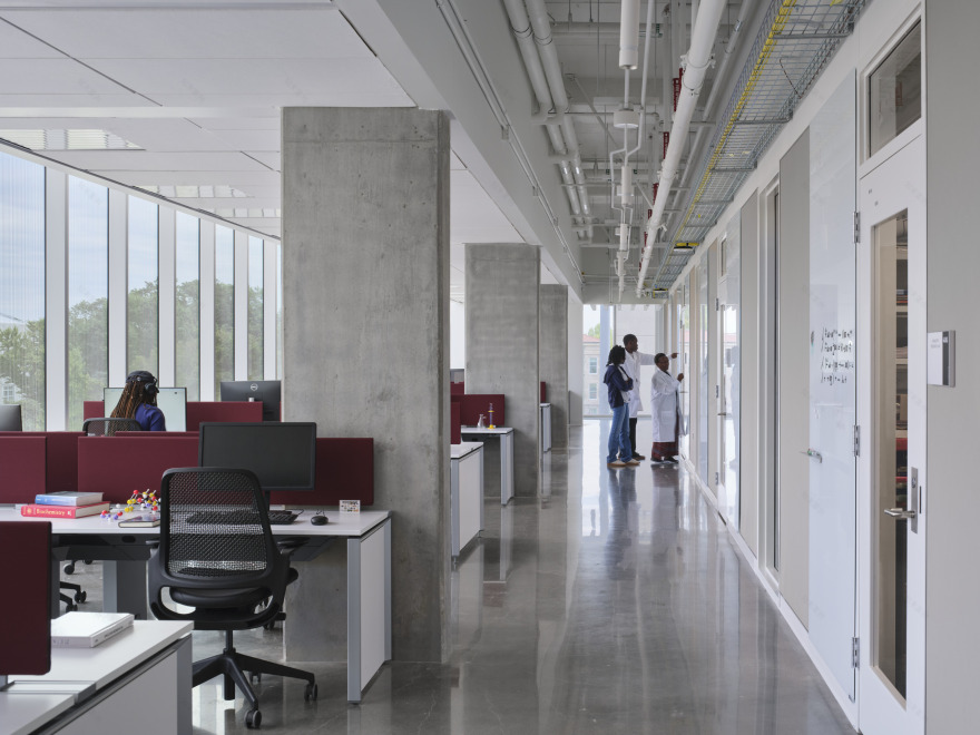 Blunt Hall College of Natural and Applied Sciences-20