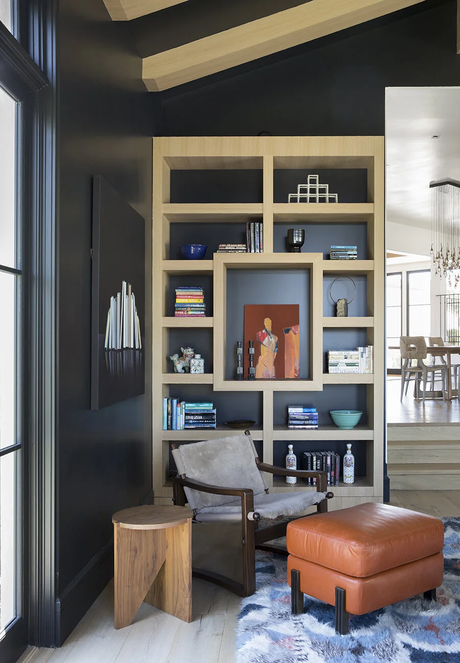 拉斐特·安·洛恩加特室内设计公司

注：Interiors常见用于室内设计、室内装饰等业务相关公司名称中，这里结合语境翻译为室内设计公司 若实际情况并非如此，可根据具体背景调整 丨美国-23