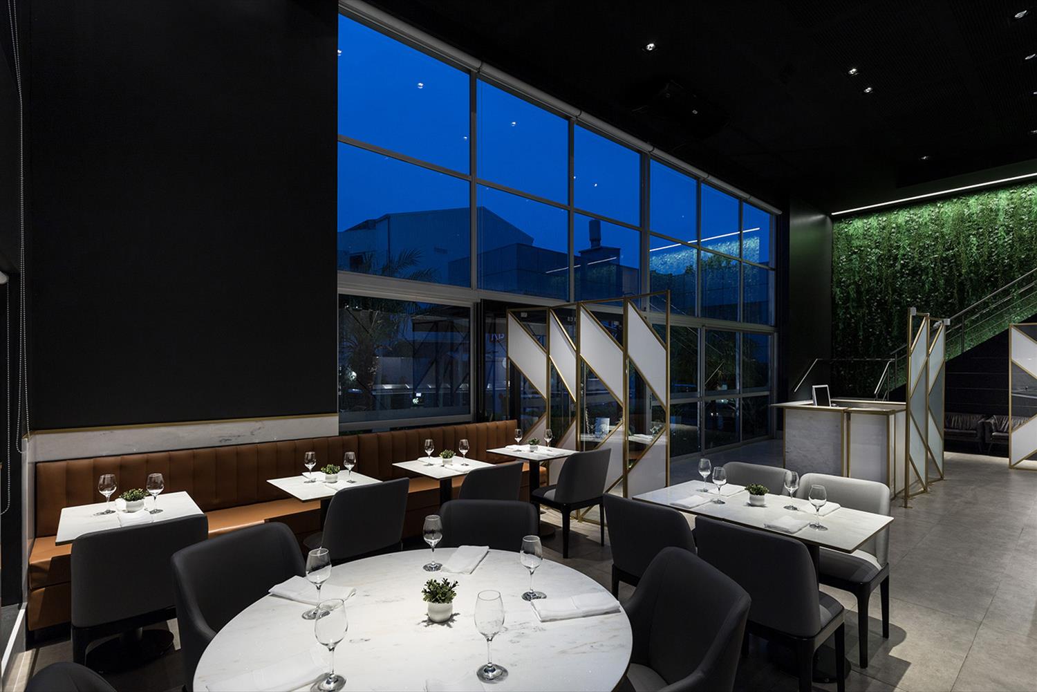 Sushi Mokai Platinum 餐厅的创新设计-4