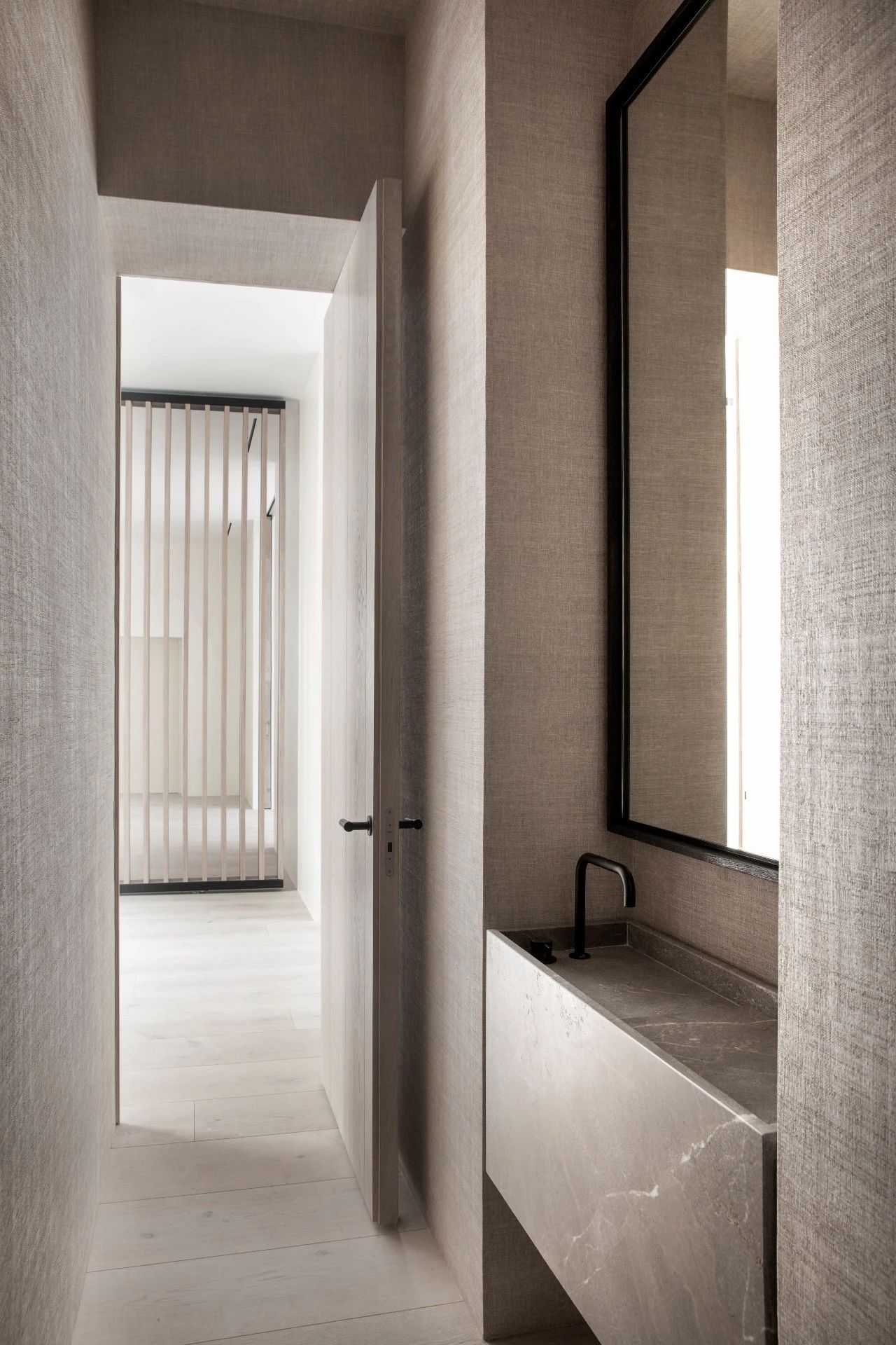 马德里极简住宅-37