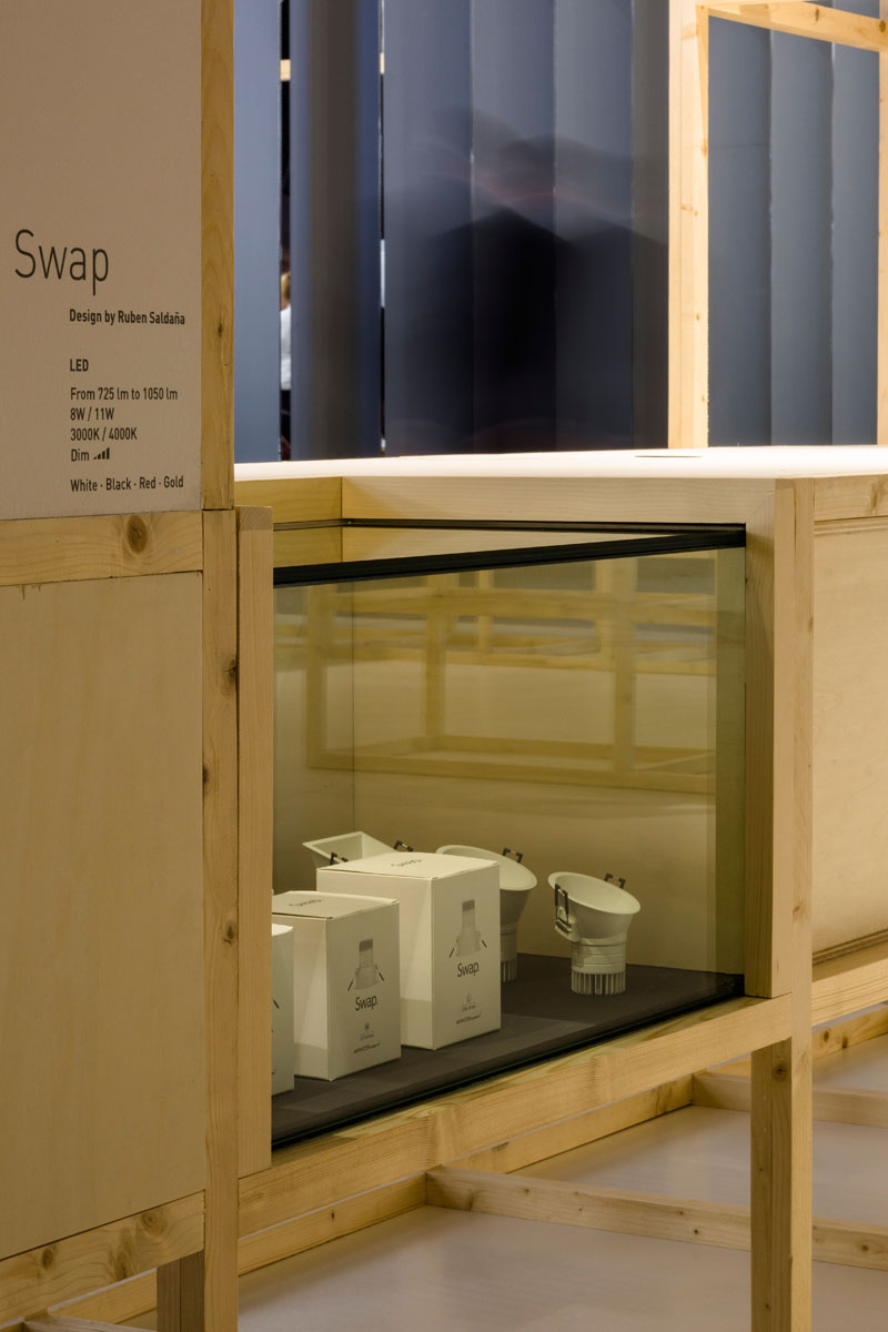 04 22 STAND ARKOSLIGHT EN LA FERIA LIGHT   BUILDING 2016 DE FRANKFURT-56