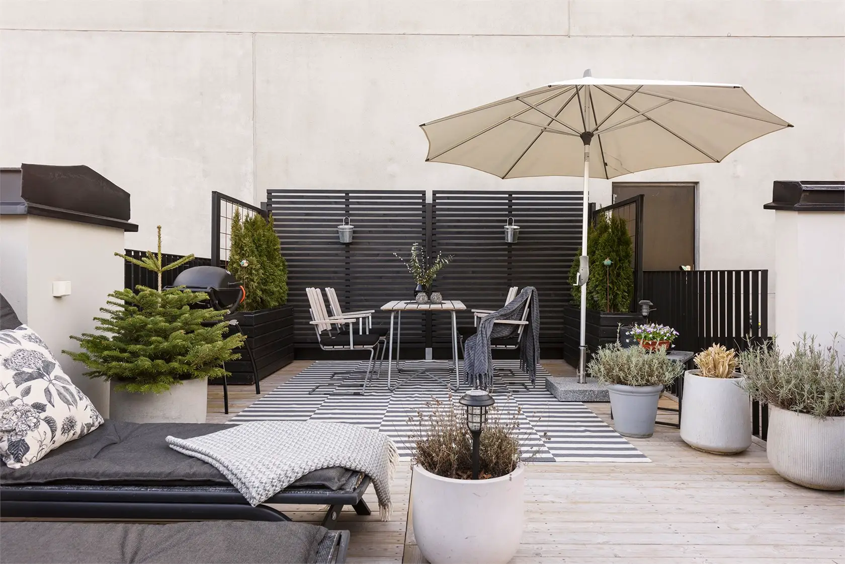 小户型大变身 | 34m2 屋顶露台打造明亮舒适家居空间-1