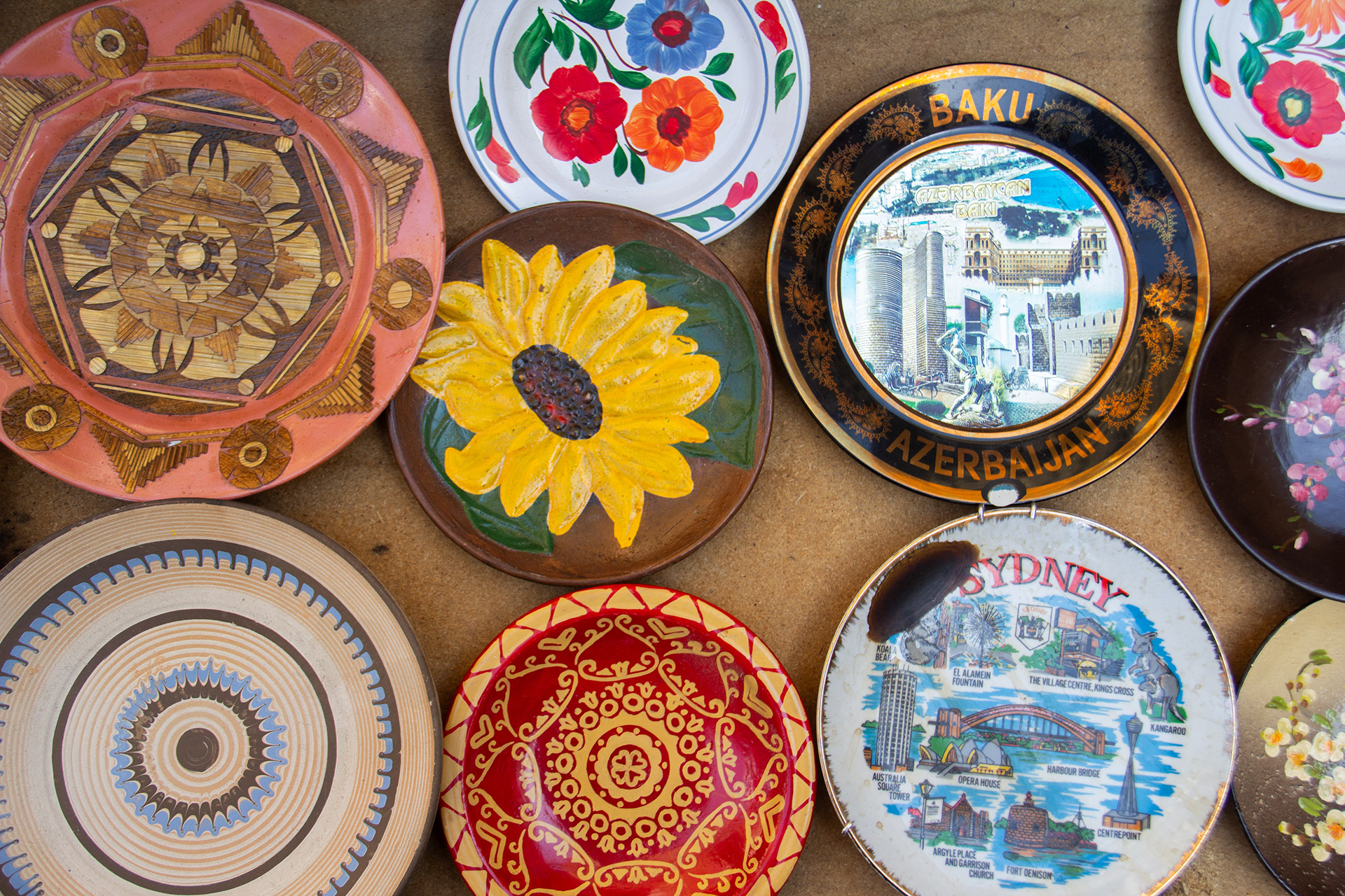 里耶卡25号警笛汤（注：由于SIREN SOUP不太明确确切含义，警笛汤可能不太符合实际情况，这里是按字面进行翻译，若有更多背景信息可使翻译更准确） 丨Mo Abdelbary等11人组成的SSS Crew-105