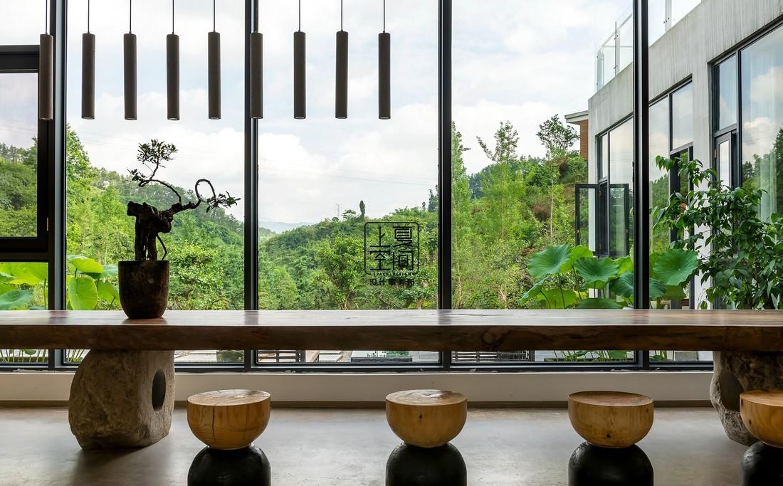 山间民宿"天空之镜",自然与空间的完美融合-2