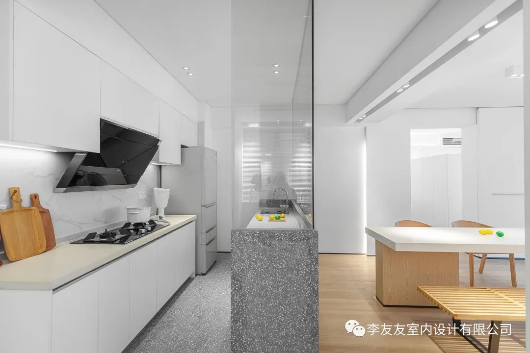 巧妙运用苏州园林的游园动线,打造流动美学空间的极小户型-18