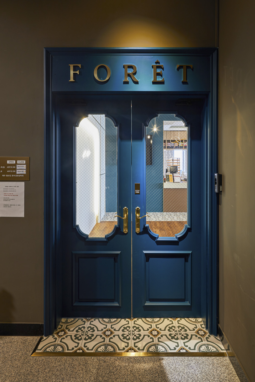 简约 35 平咖啡馆，明亮温馨的室内设计-17