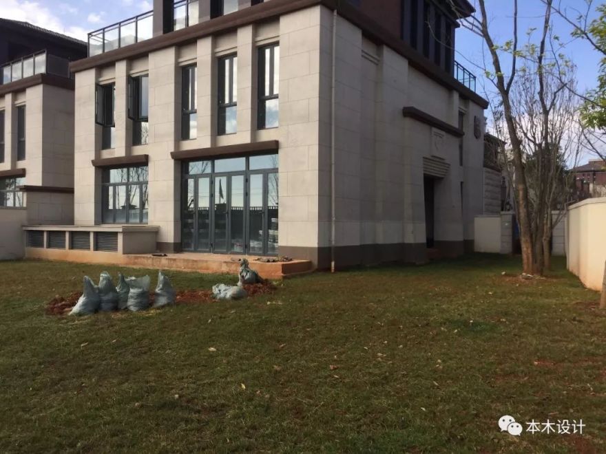 雍景湾 S1 栋样板花园 | 打造自然、舒适、多功能的生活空间-2