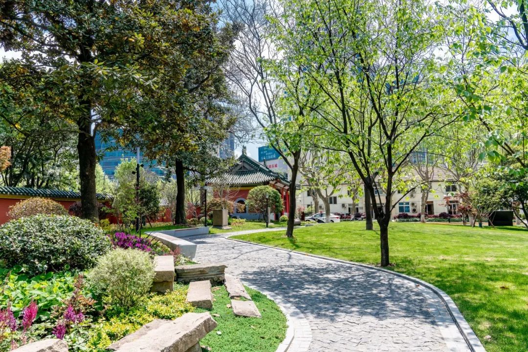 上海交通大学徐汇校区华山路入口景观提升设计丨中国上海丨上海亦境建筑景观有限公司,上海交通大学设计学院风景园林研究所-25