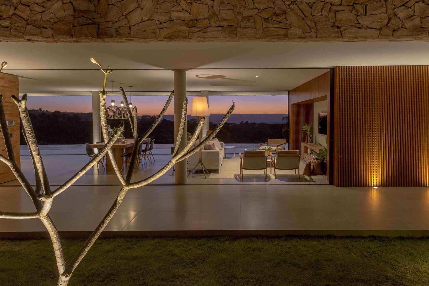 巴西米纳斯吉拉斯山脉中的“石之家”-67