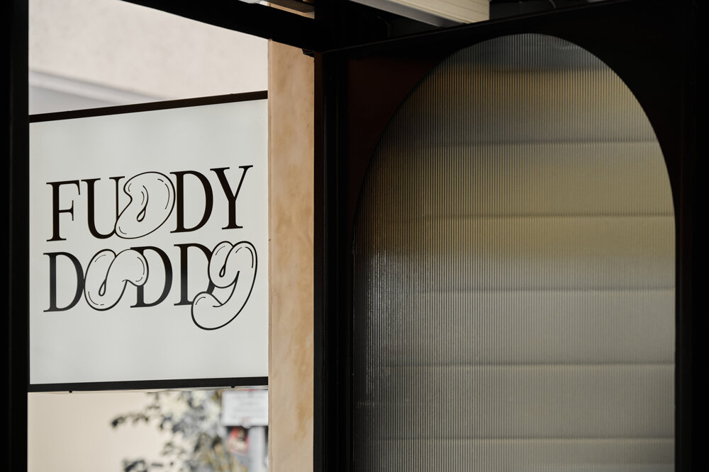 守旧的人披萨外卖丨希腊雅典丨Saint of Athens & ICD Designers-29