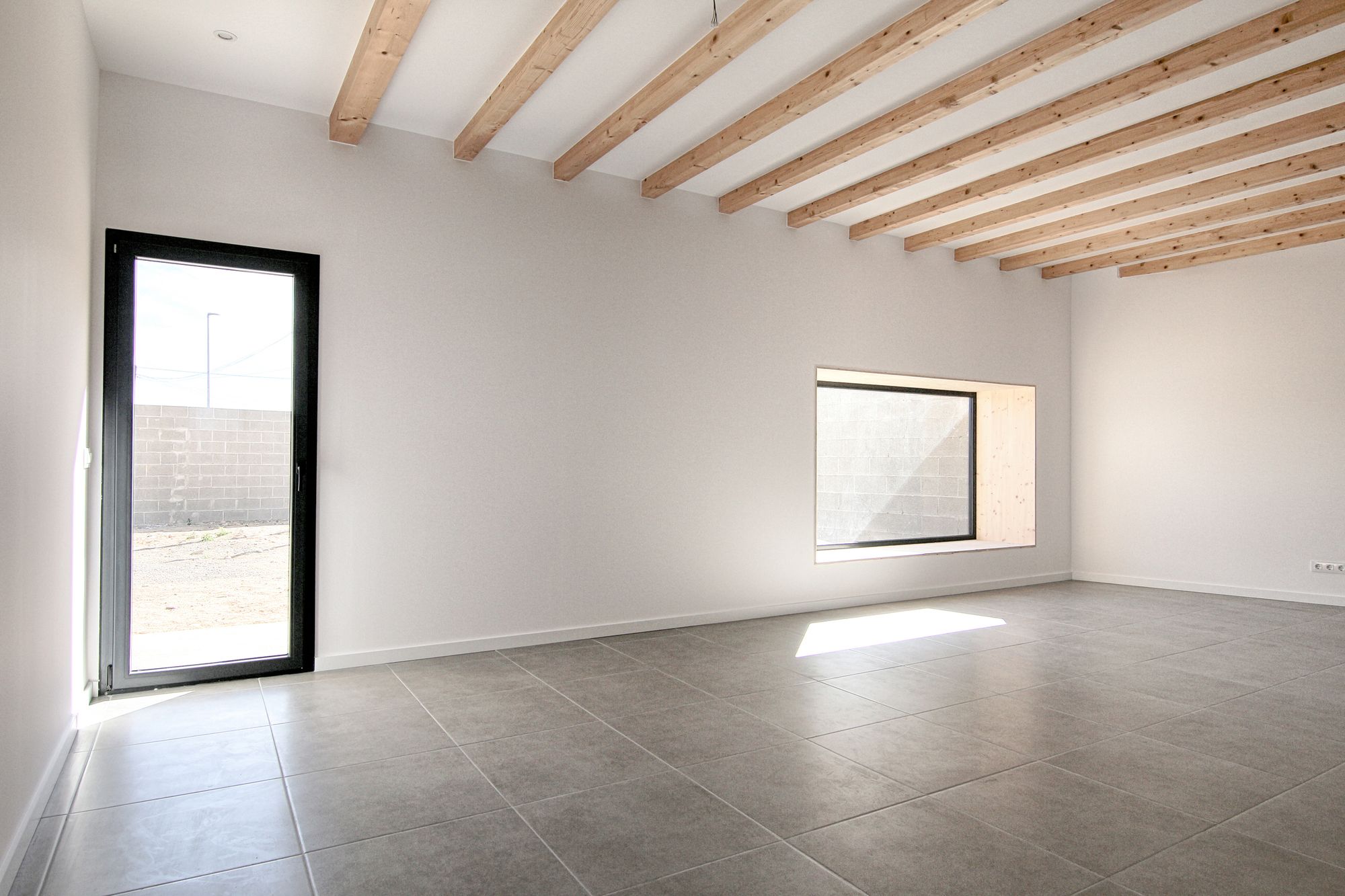 巴塞罗那 RA House | 双区设计，被动式节能住宅-13