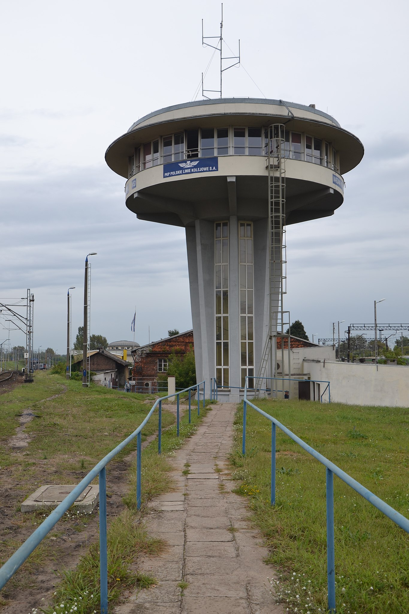 华沙东站信号楼丨波兰华沙丨工程师齐格蒙特·肯斯卡-11