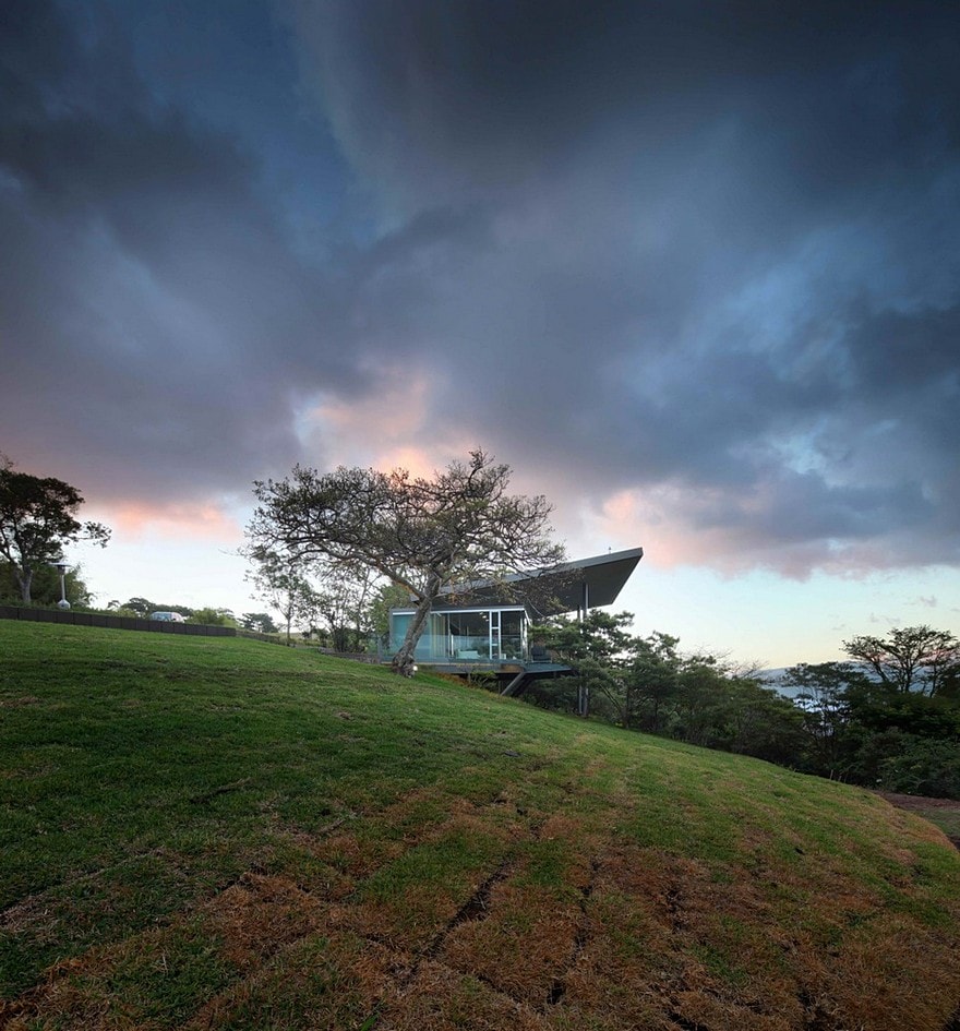 Estancia y Ficus / Cañas Arquitectos-1