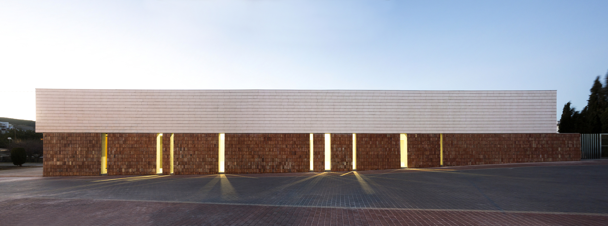 Multifunctional Cultural Space / sanahuja&partners-23