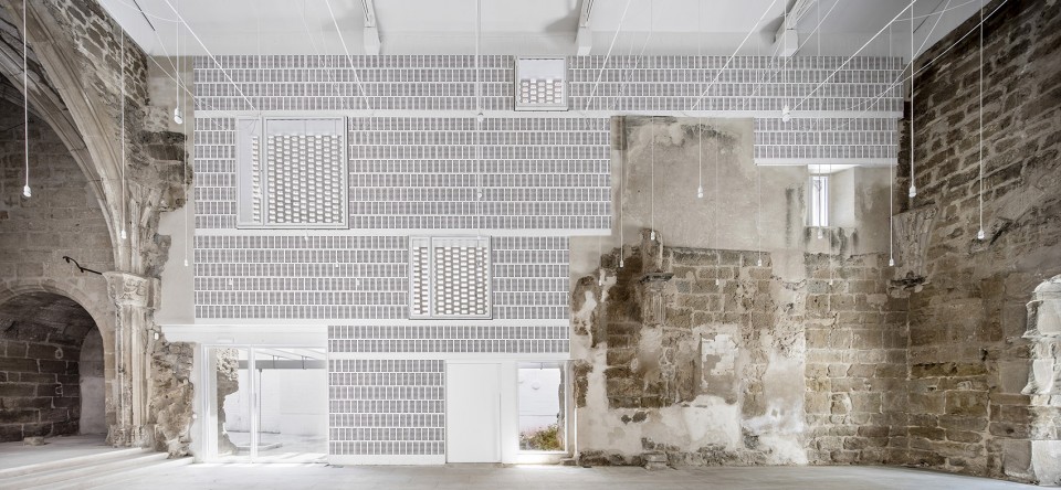 古教堂新生命 | 西班牙 Vilanova de la Barca 教堂改造-6