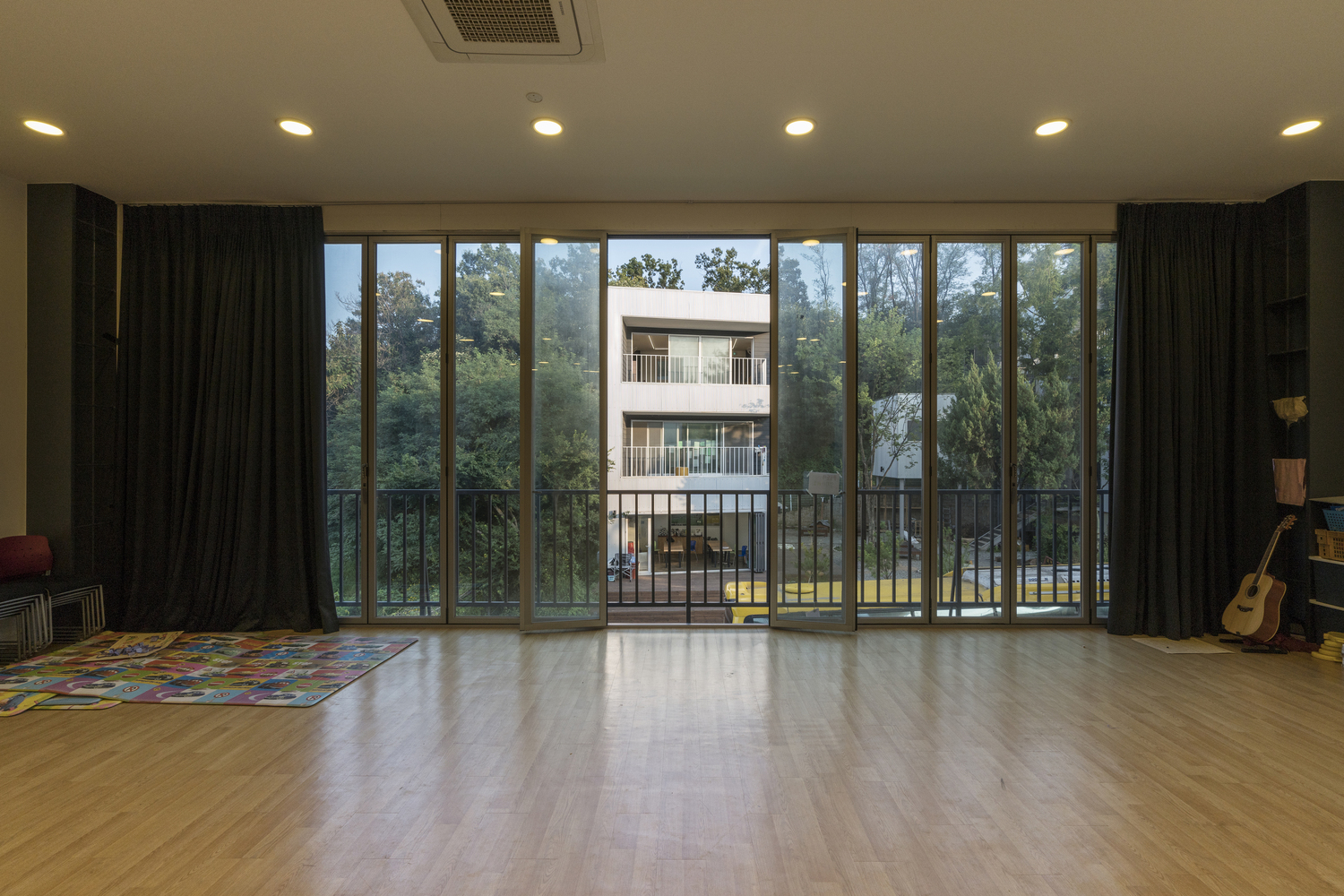 寓教于乐,感受自然的“不适学校”-38