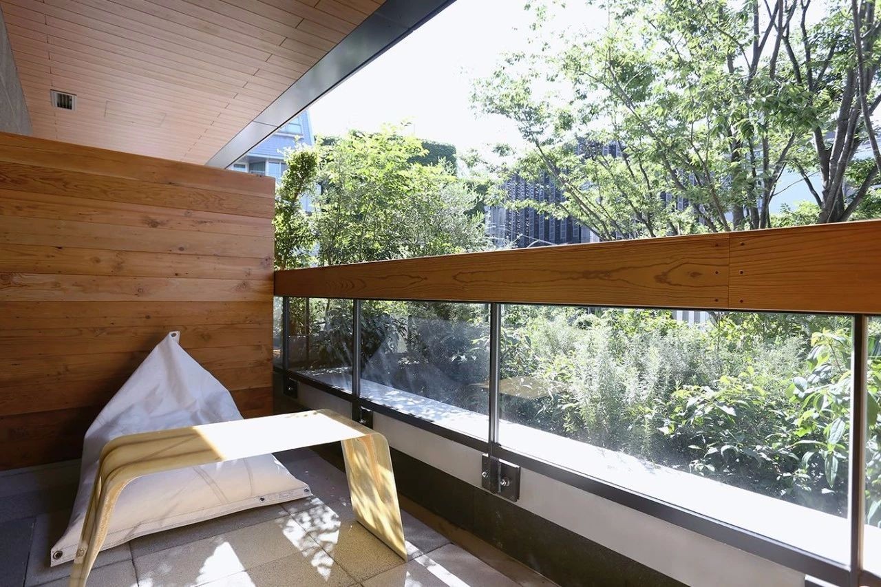 这个LOFT酒店装潢简单 / 住一晚却要6000块-99