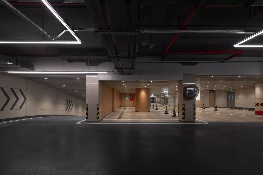 顶级办公总部设计,人文关怀与科技未来感的完美融合-113