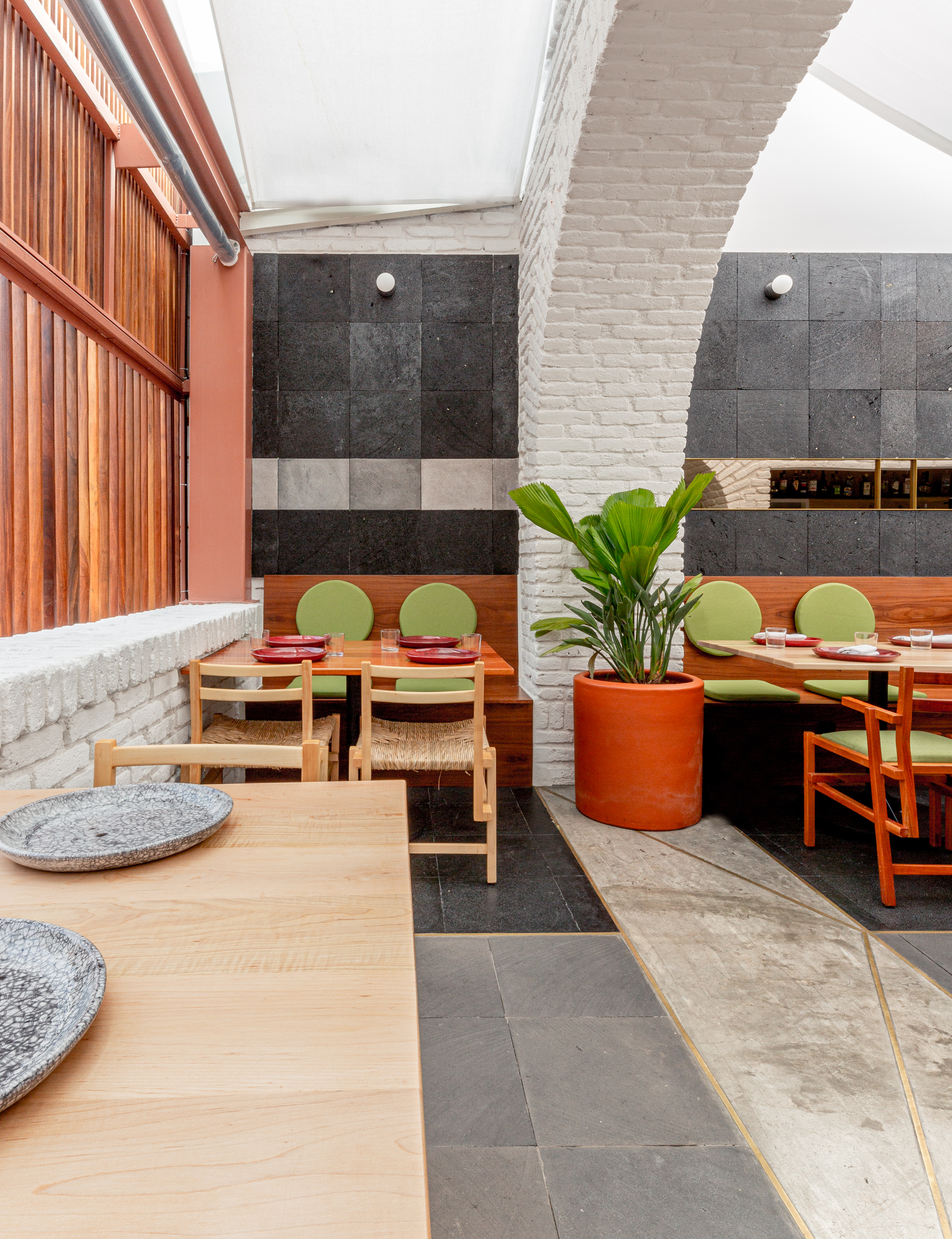 Mexican Restaurant Masaryk / Vrtical-25