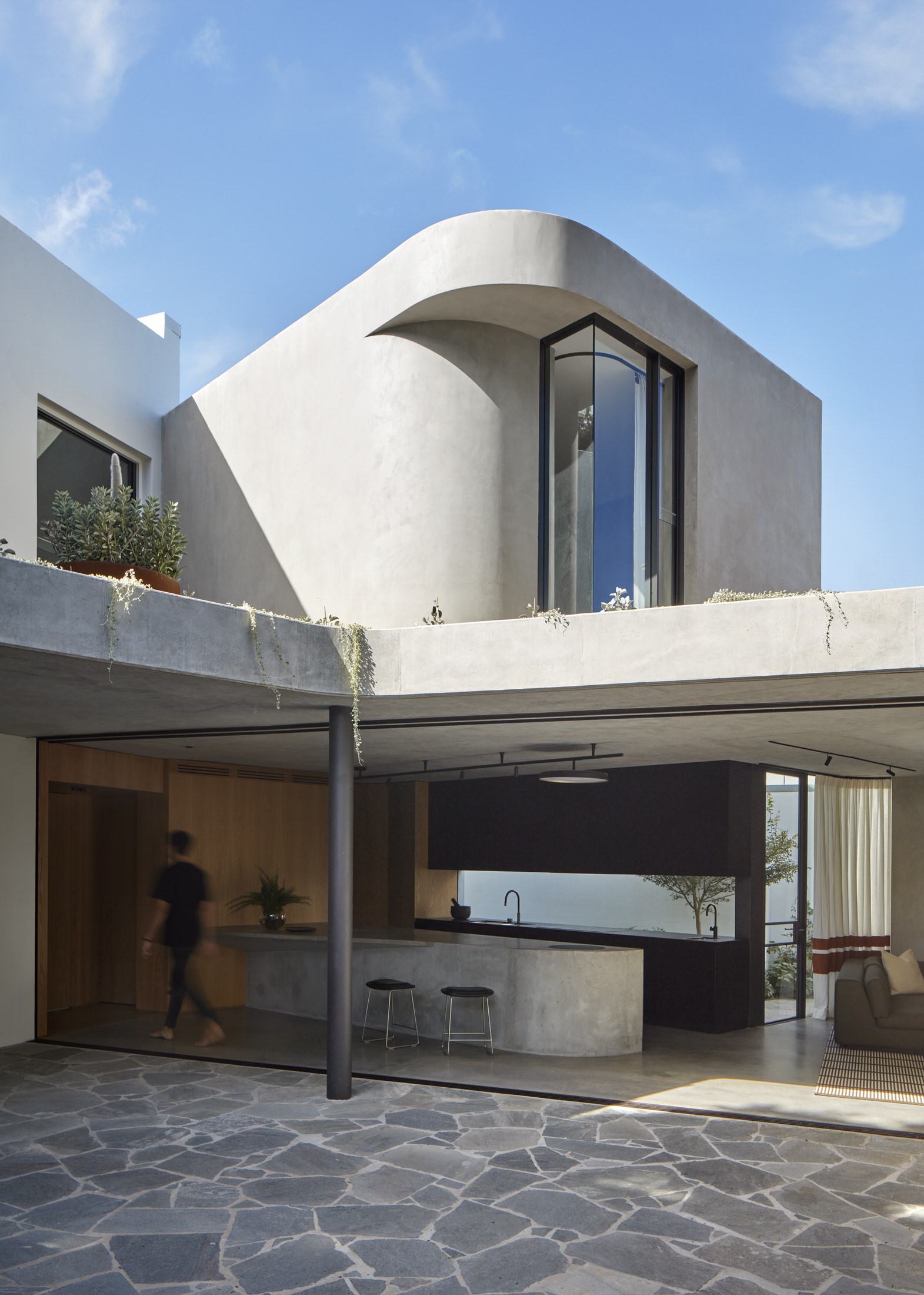 混凝土与绿意的和谐共舞 · Grove House丨澳大利亚悉尼丨Clayton Orszaczky-43