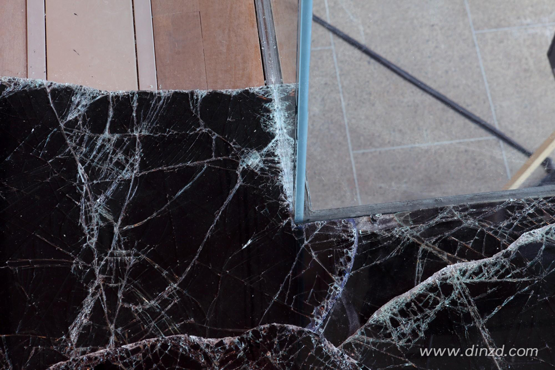 《暗潮》丨加拿大魁北克丨Baptiste Debombourg-33