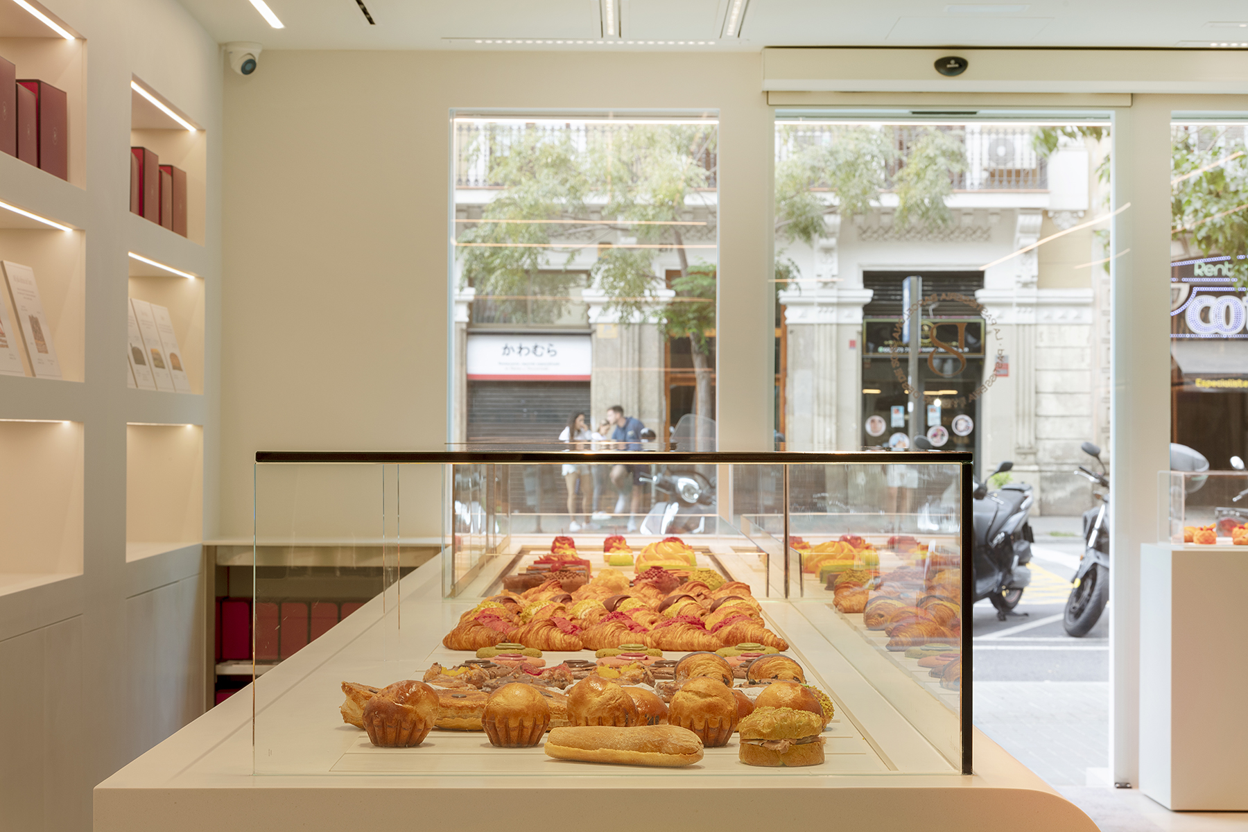 La Pastisseria Barcelona 糕点店丨西班牙巴塞罗那丨Eduard Ribes 和 DIEDRIC DESIGN-22