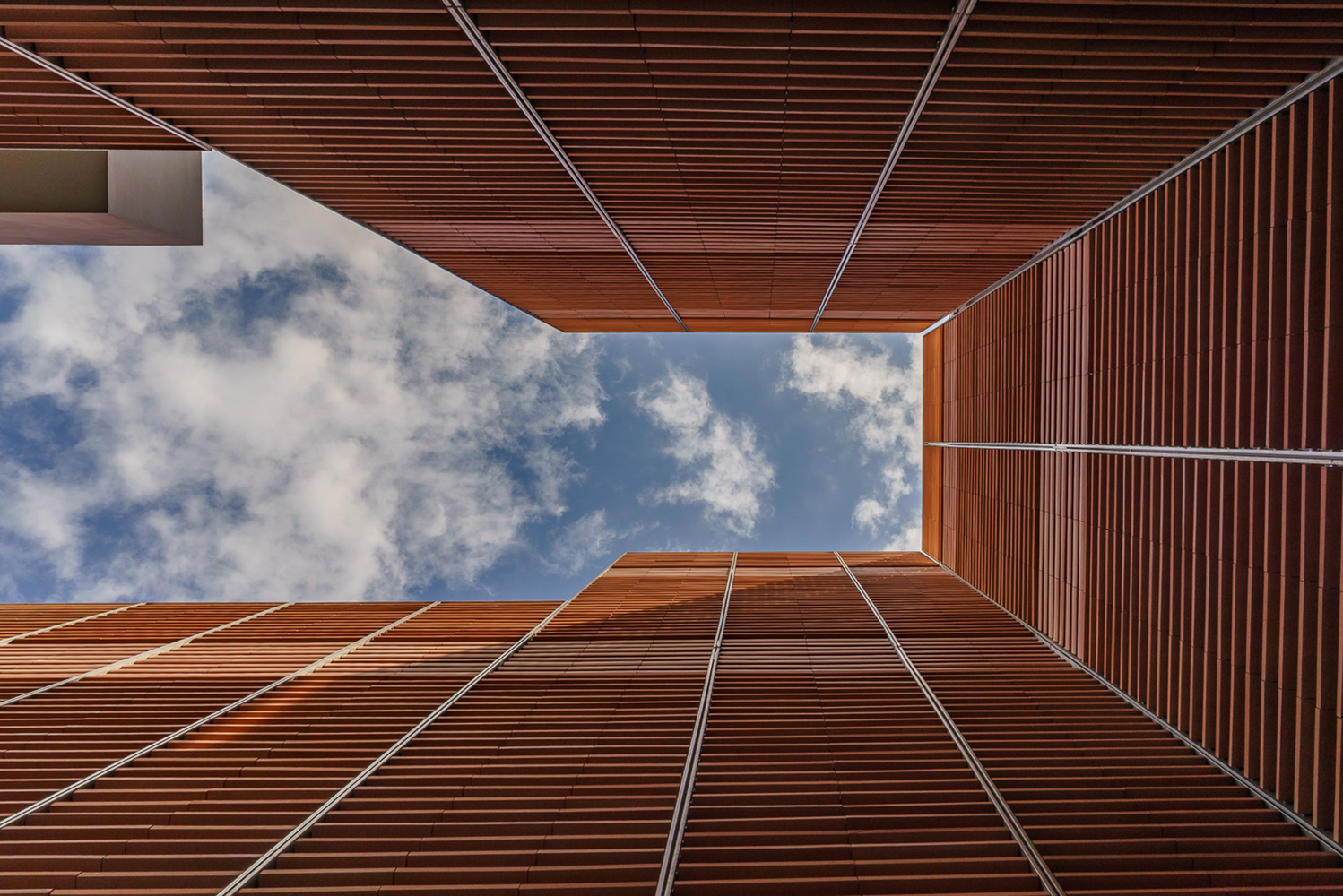 迈阿密拉丁风格住宅，融入传统元素的现代设计-37