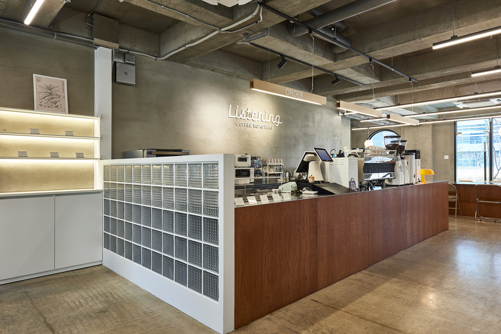 现代简约咖啡厅 | 洛斯廷咖啡室内设计-10