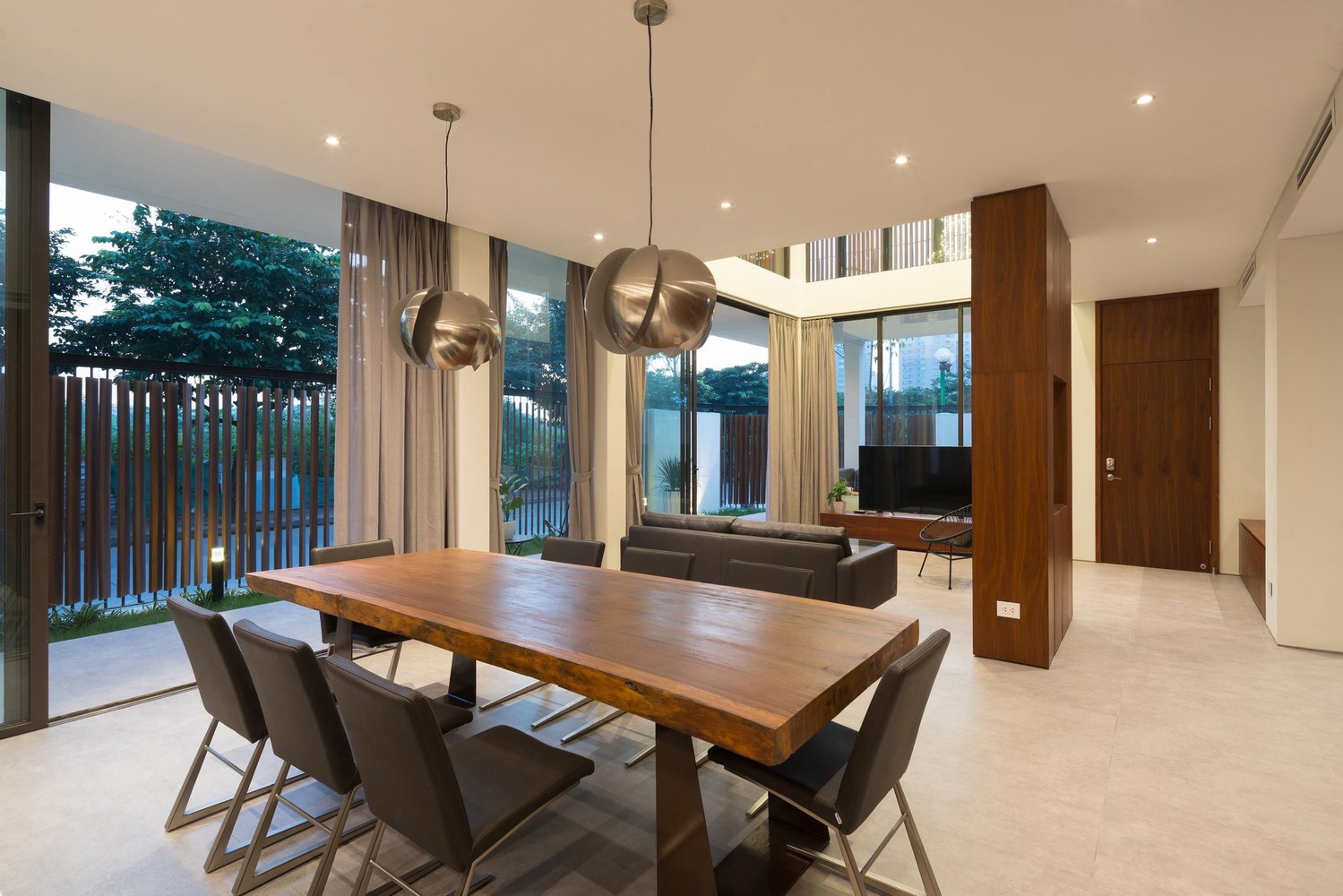 越南城市角落别墅 | 现代风格与自然景观的完美融合-72