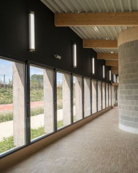 Gymnase Marie Marvingt au Plessis-Bouchard / Ateliers O-S architectes