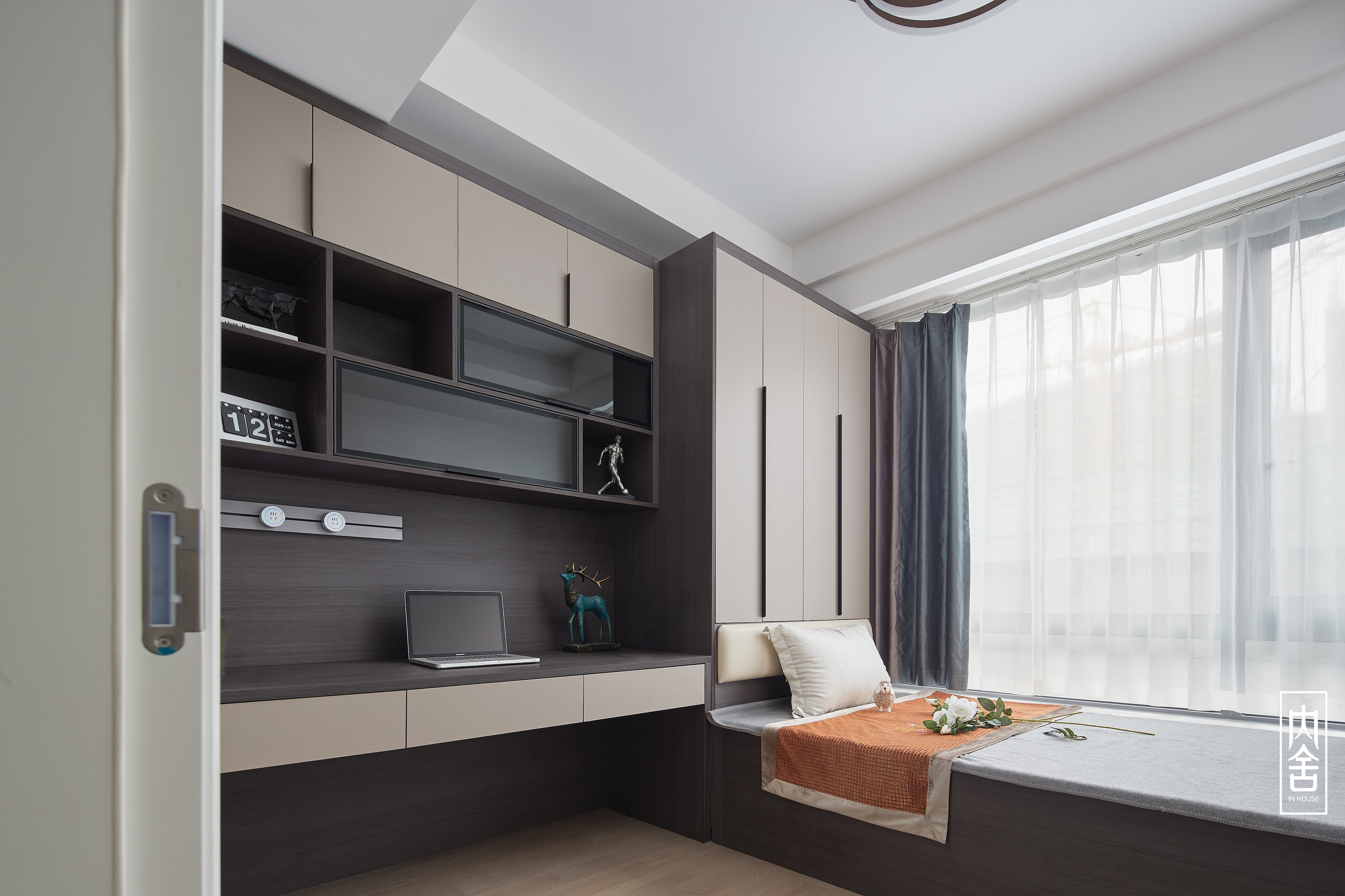 《倾城时光》 | 现代轻奢港式家居,生活就是诗-40