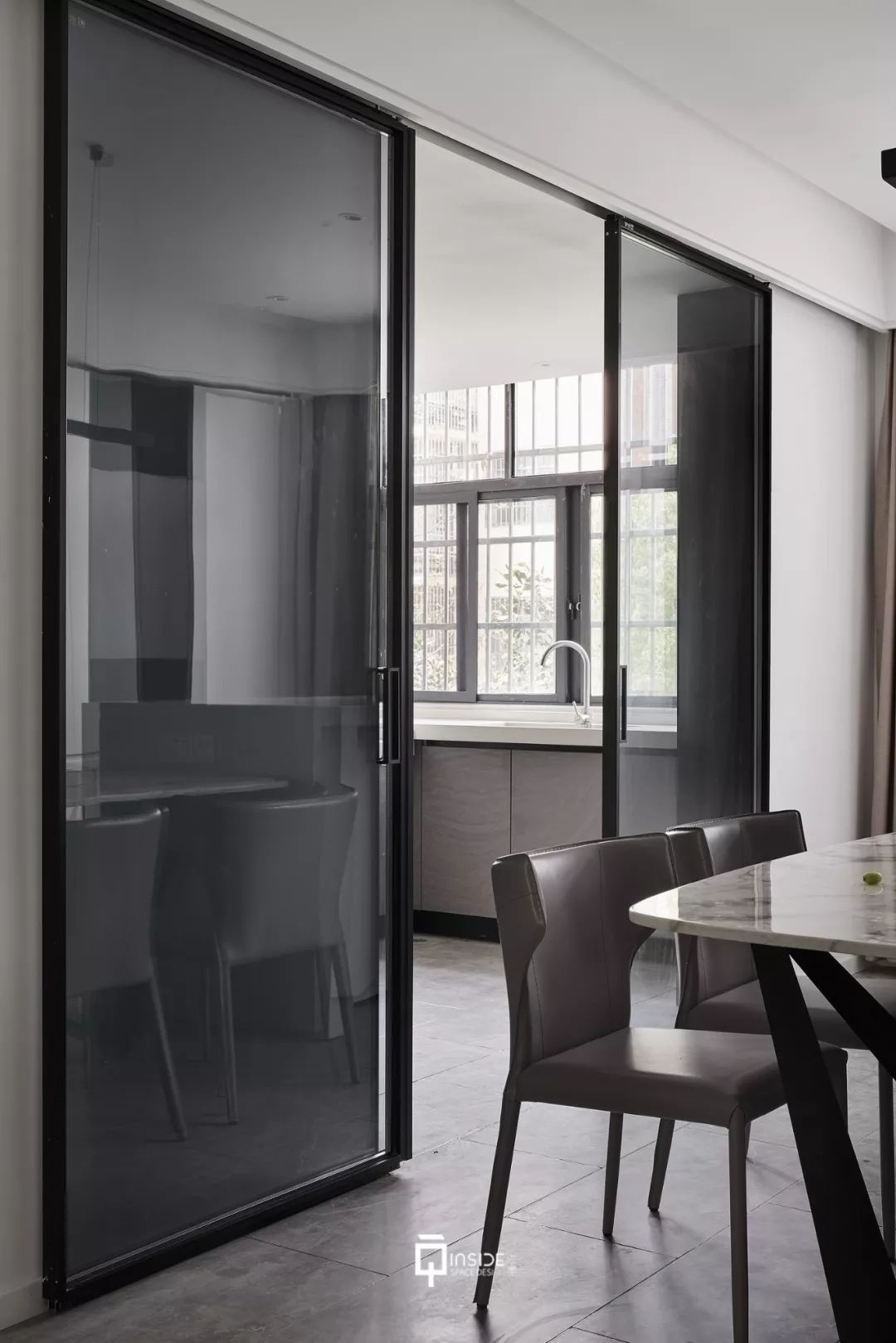 阳光收纳极简家-47