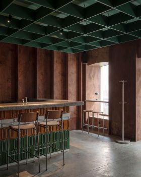 Bursa Bar / Mirzoyan Studio