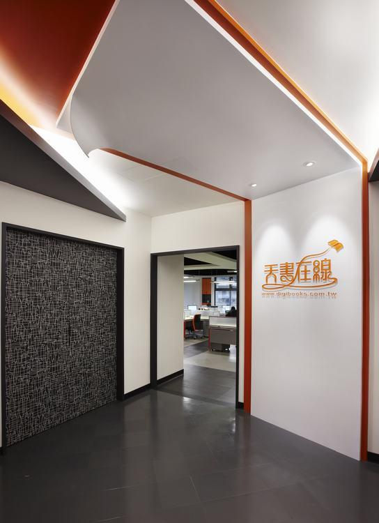 玩味办公室设计，色块与创意的完美融合-4