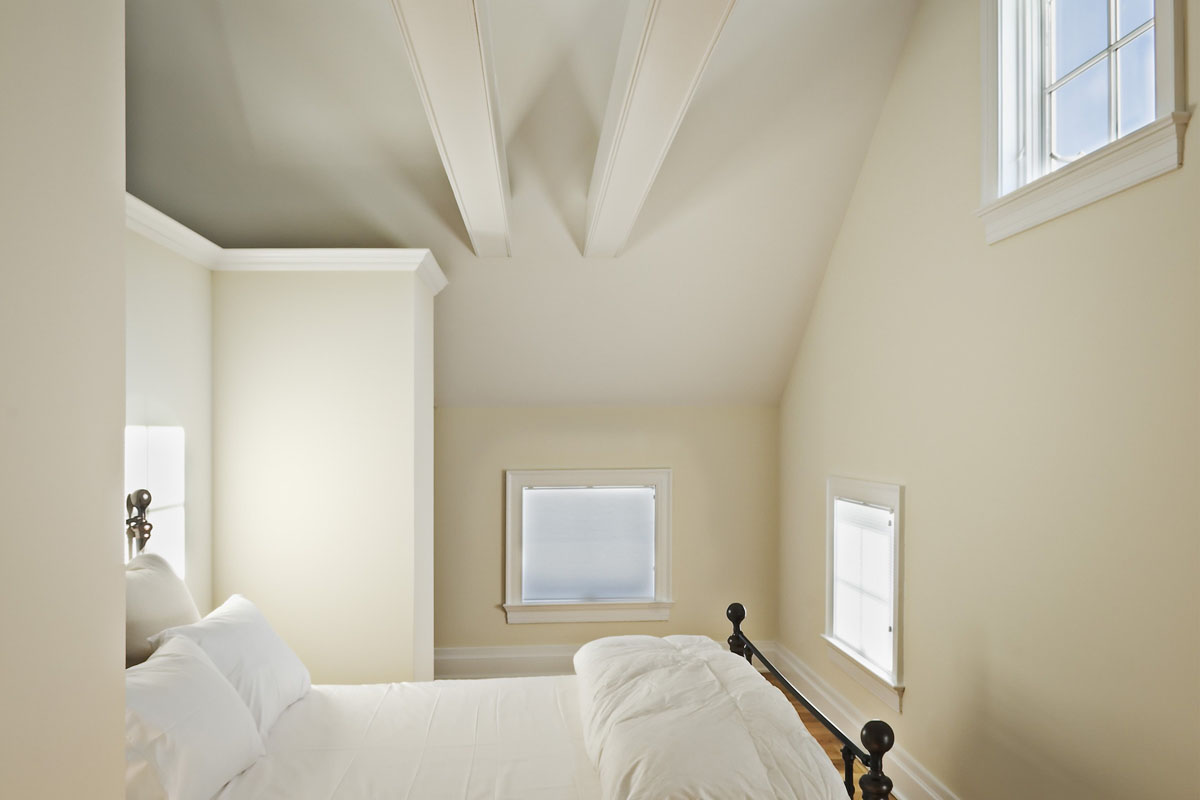 Charming New England Barn-Inspired Carriage House Retreat-14